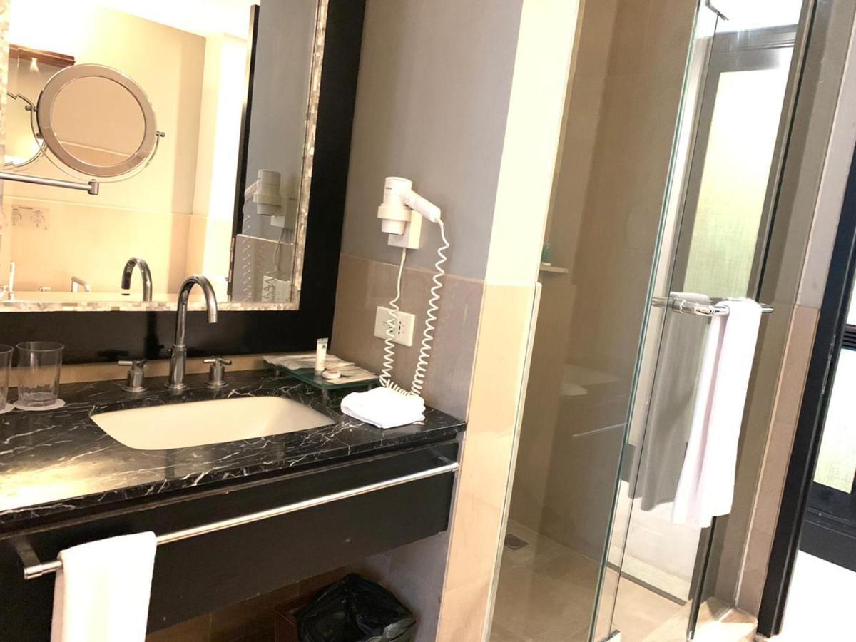 Surya Hotel & Cottages 프리겐 외부 사진