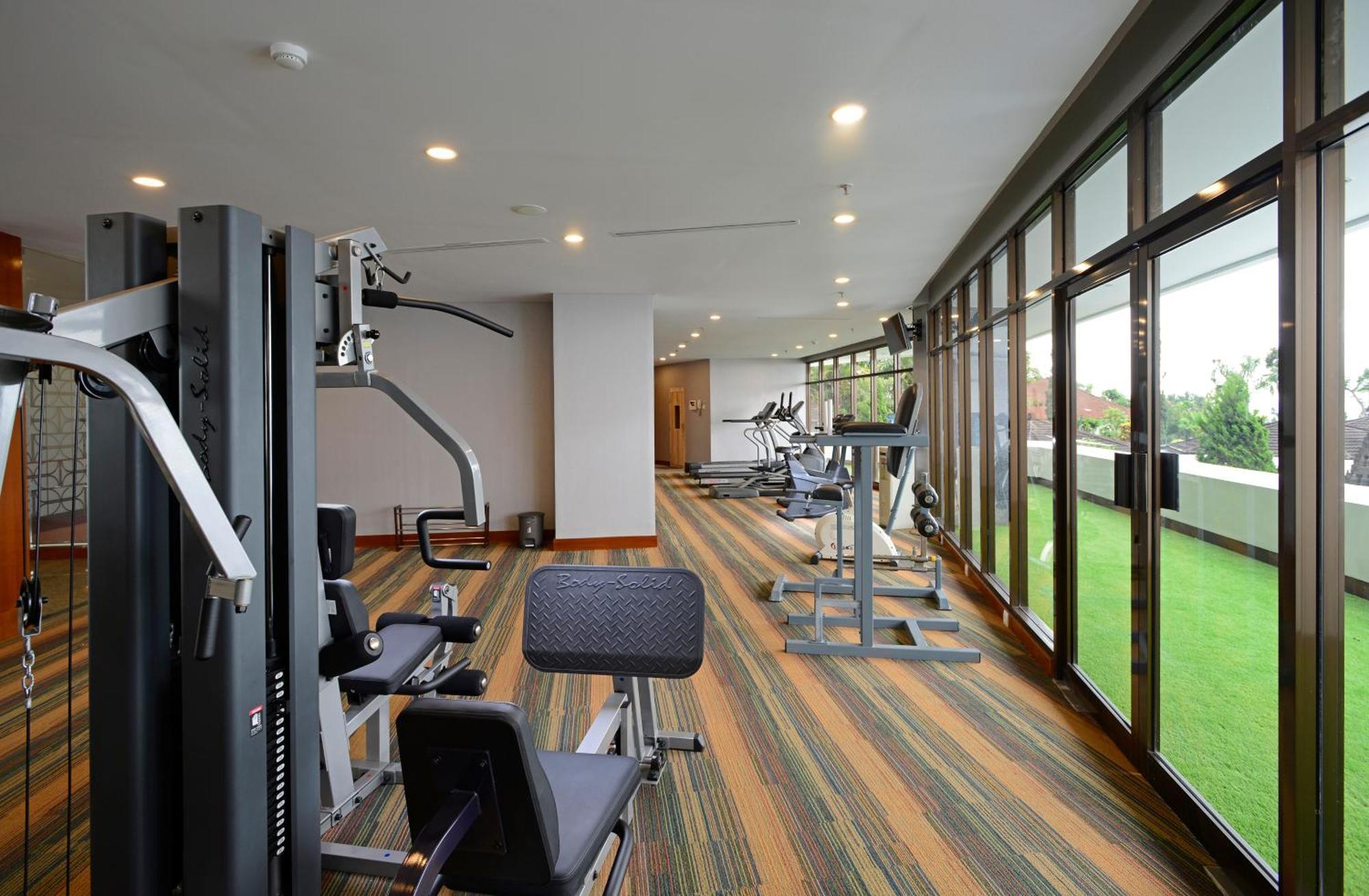 Surya Hotel & Cottages 프리겐 외부 사진