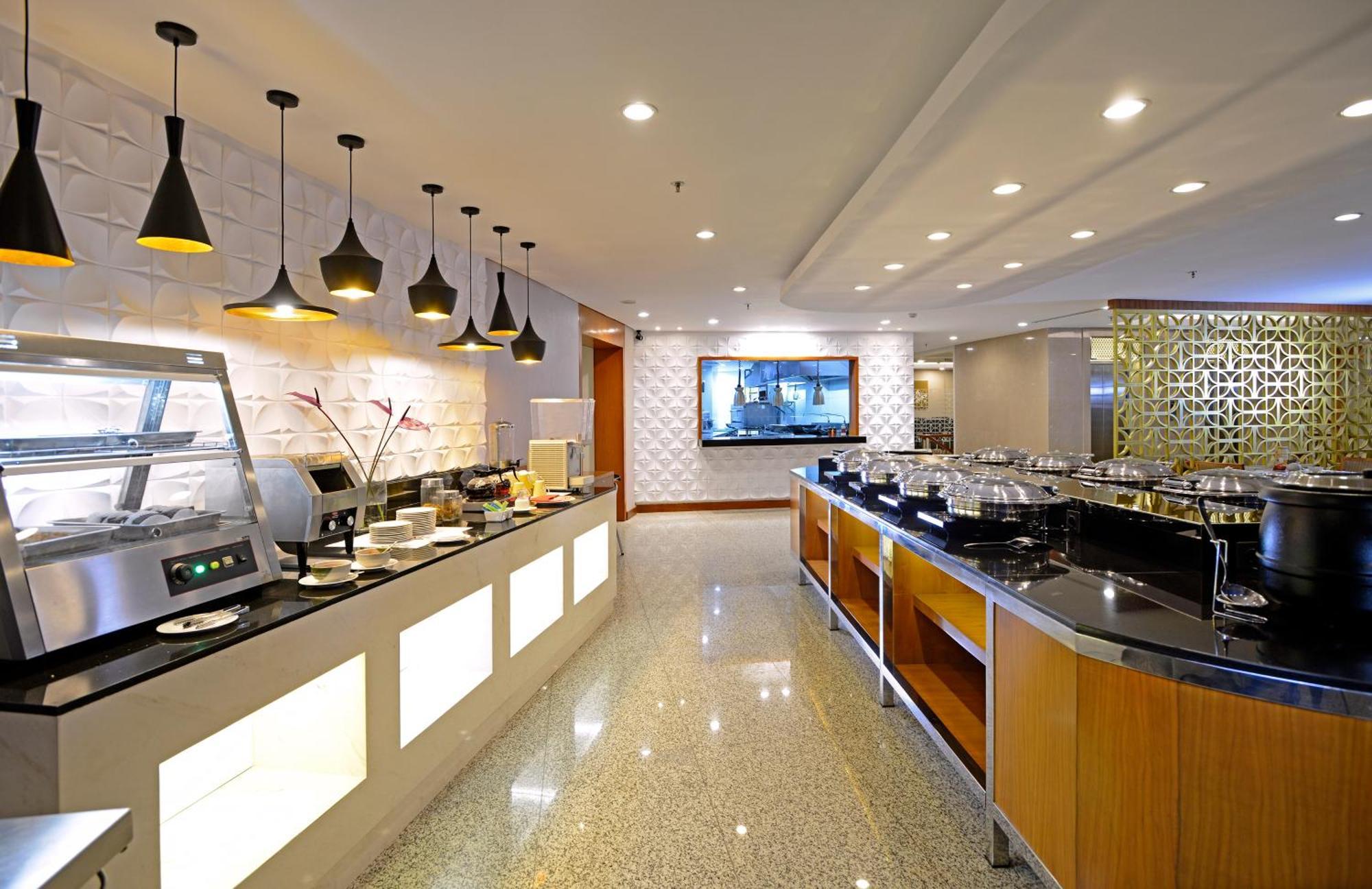 Surya Hotel & Cottages 프리겐 외부 사진